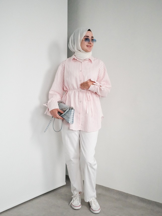 BAĞLAMA DETAYLI ,KURDALELİ GÖMLEK