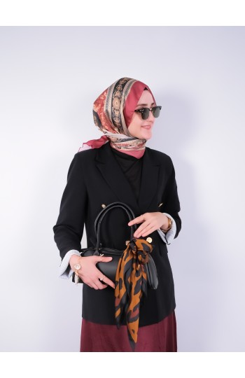 Gold Düğmeli Siyah Blazer Ceket